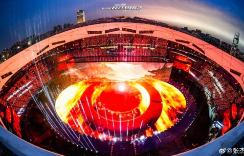 张杰创造的具体世界纪录是什么？共是多少场演唱会？|鸟巢|舞台|歌迷|巡演|场次