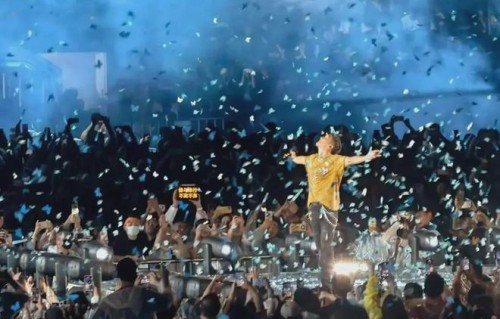 一天五场，为什么顶流歌手扎堆来广州开唱？