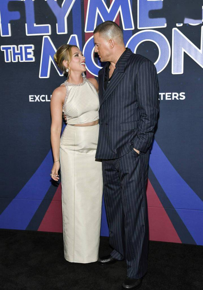 而她与火箭发射负责人柯尔擦出了火花，阿波罗计划的真相也逐步揭开面纱。图片来源：视觉中国 